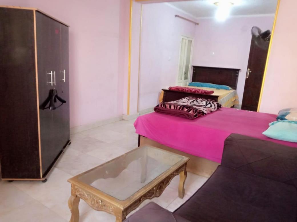 Khufu Pyramids Apartment